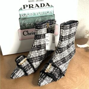 Anna Baiguera kitten heel bootie